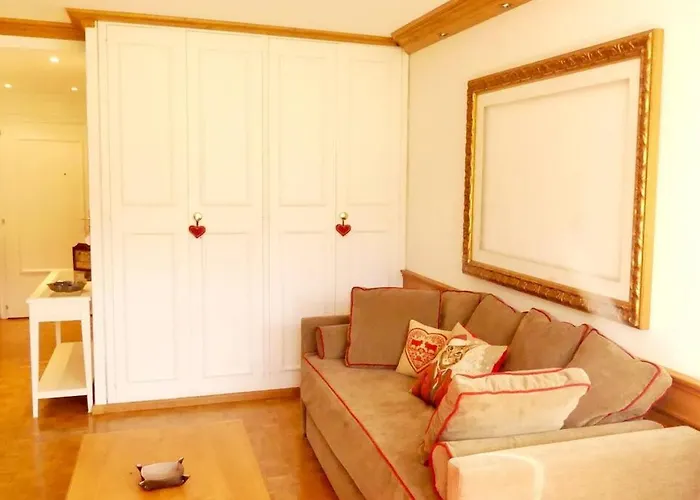 Avec Jardin A Apartment